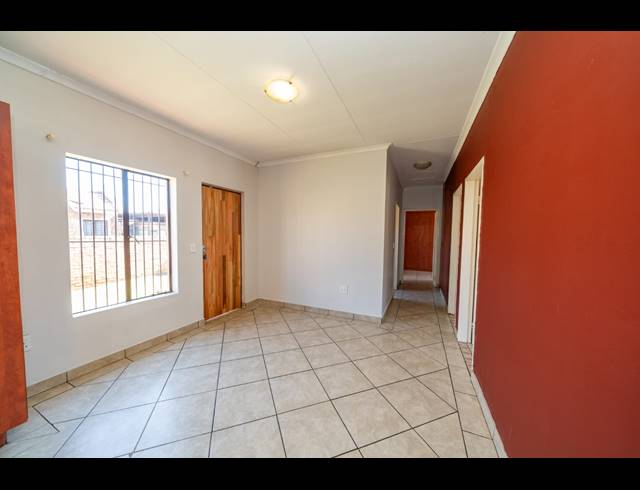 3 BEDROOM TOWNHOUSE FOR SALE IN RAND COLLIERIES